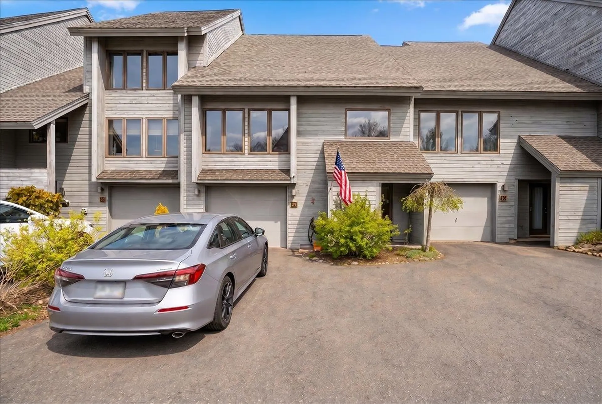 5 Tsienneto Road Derry NH 03038