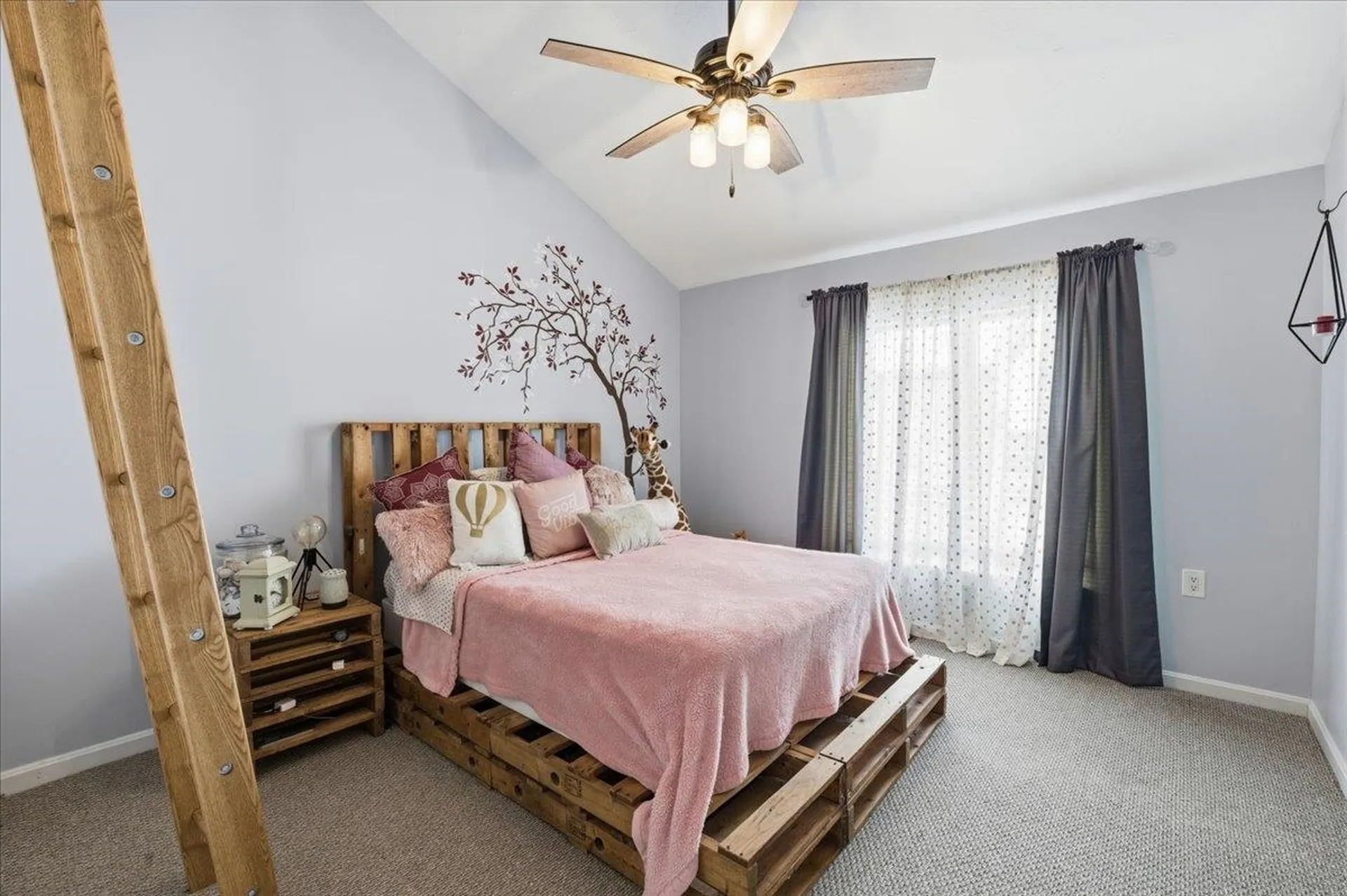 5 Tsienneto Road Derry NH 03038