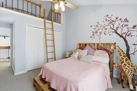 5 Tsienneto Road Derry NH 03038