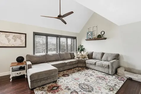 5 Tsienneto Road Derry NH 03038