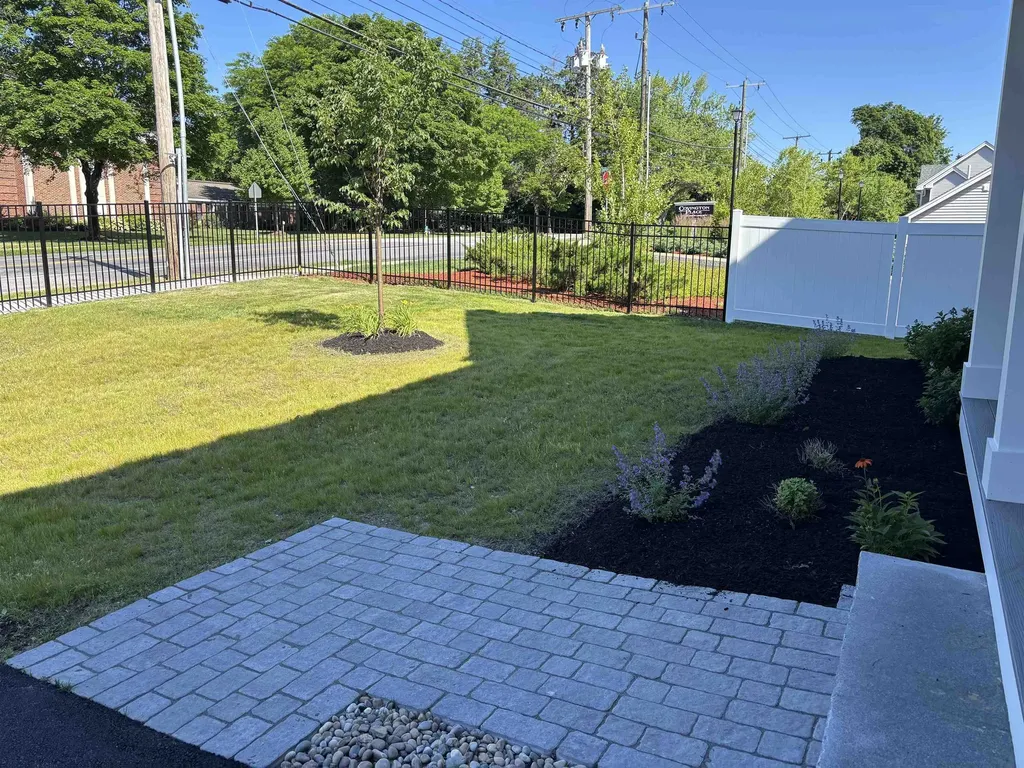 113 Concord Street Nashua NH 03064