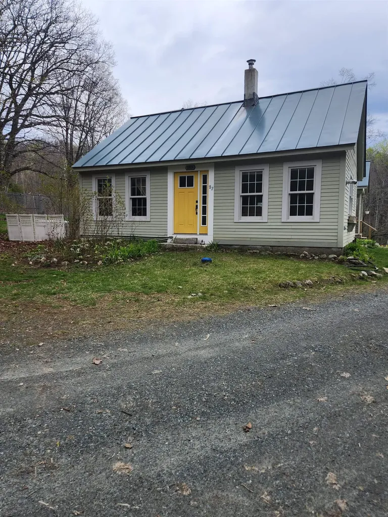 27 Bear Pond Road Canaan NH 03741