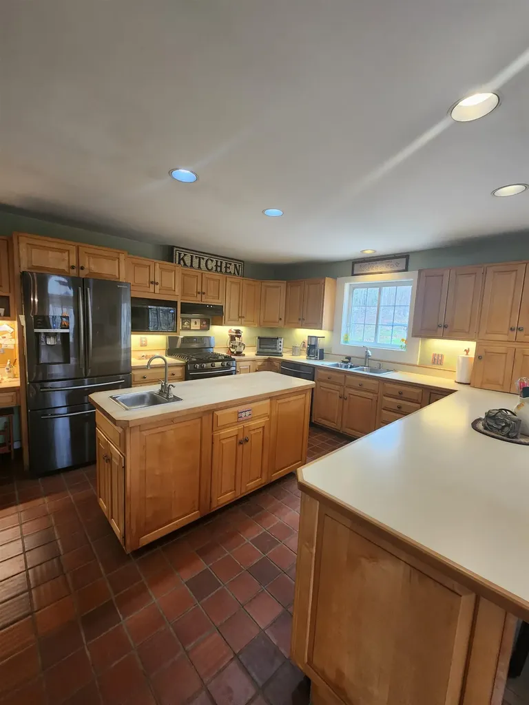 27 Bear Pond Road Canaan NH 03741