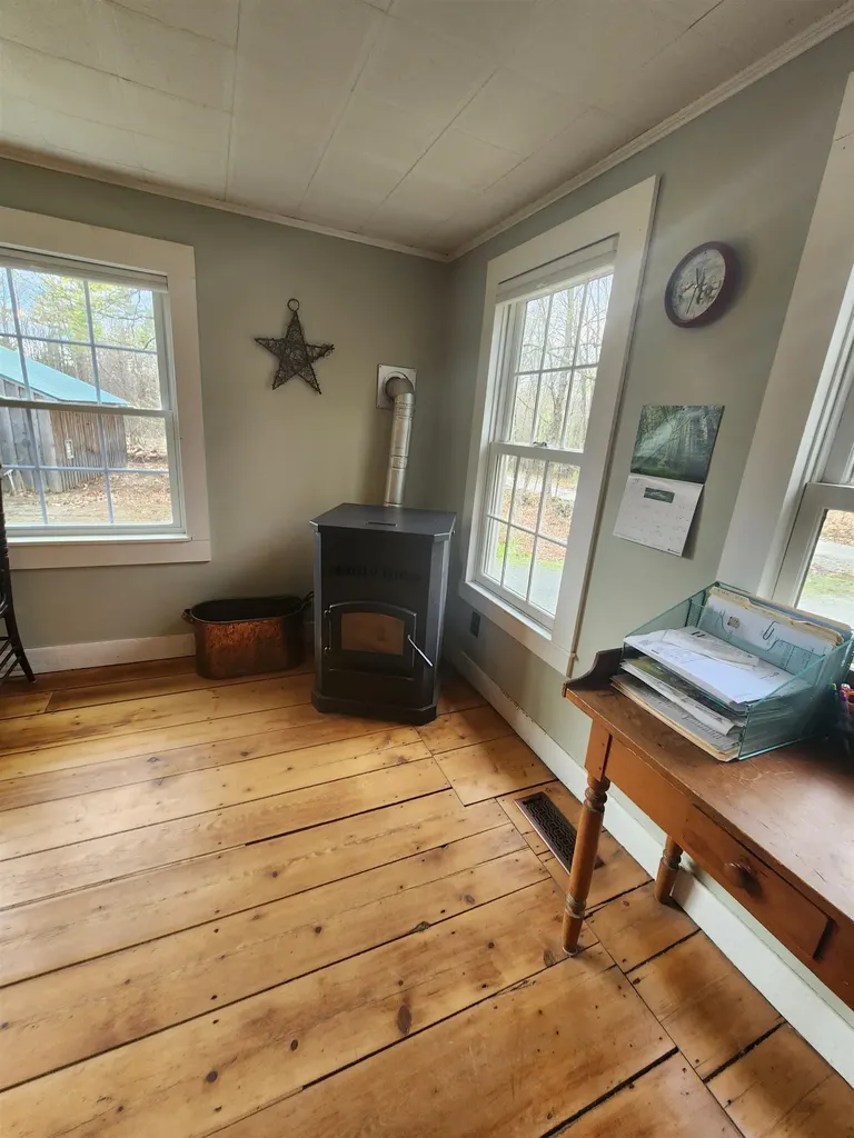27 Bear Pond Road Canaan NH 03741