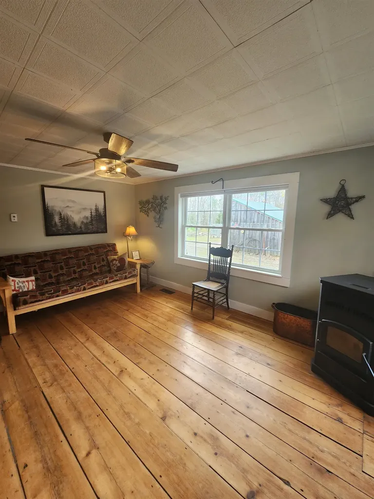 27 Bear Pond Road Canaan NH 03741