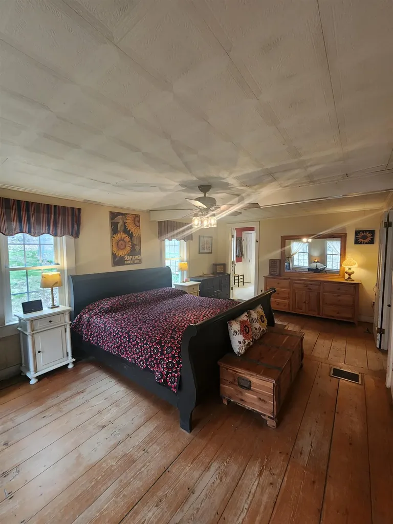 27 Bear Pond Road Canaan NH 03741
