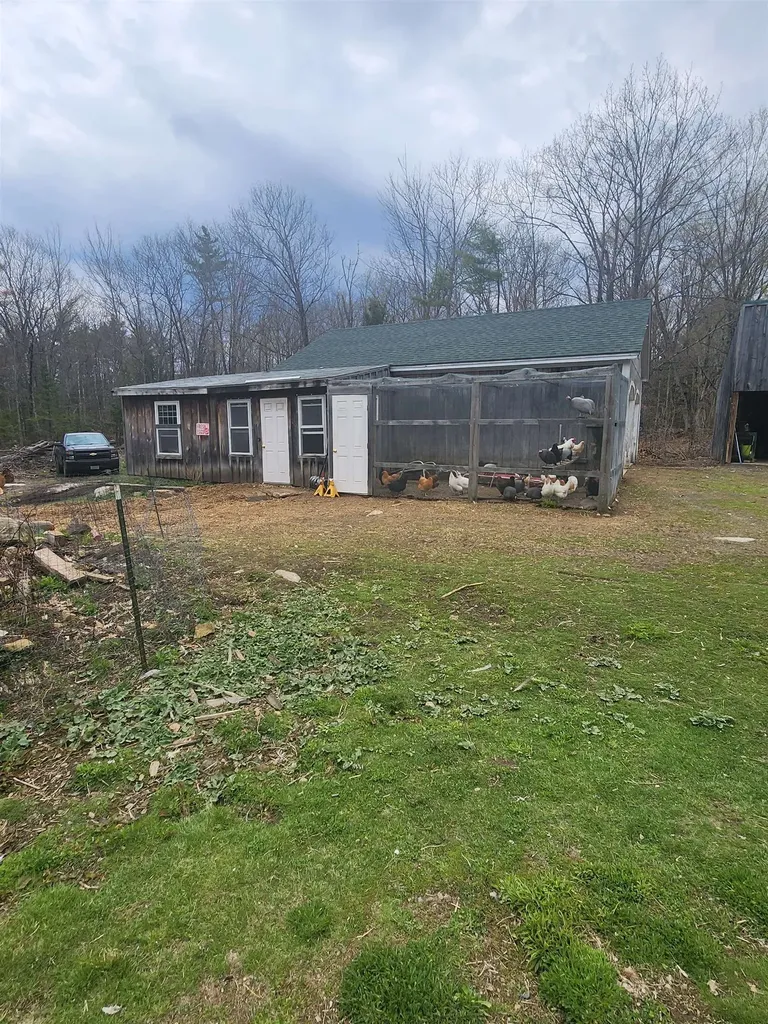 27 Bear Pond Road Canaan NH 03741