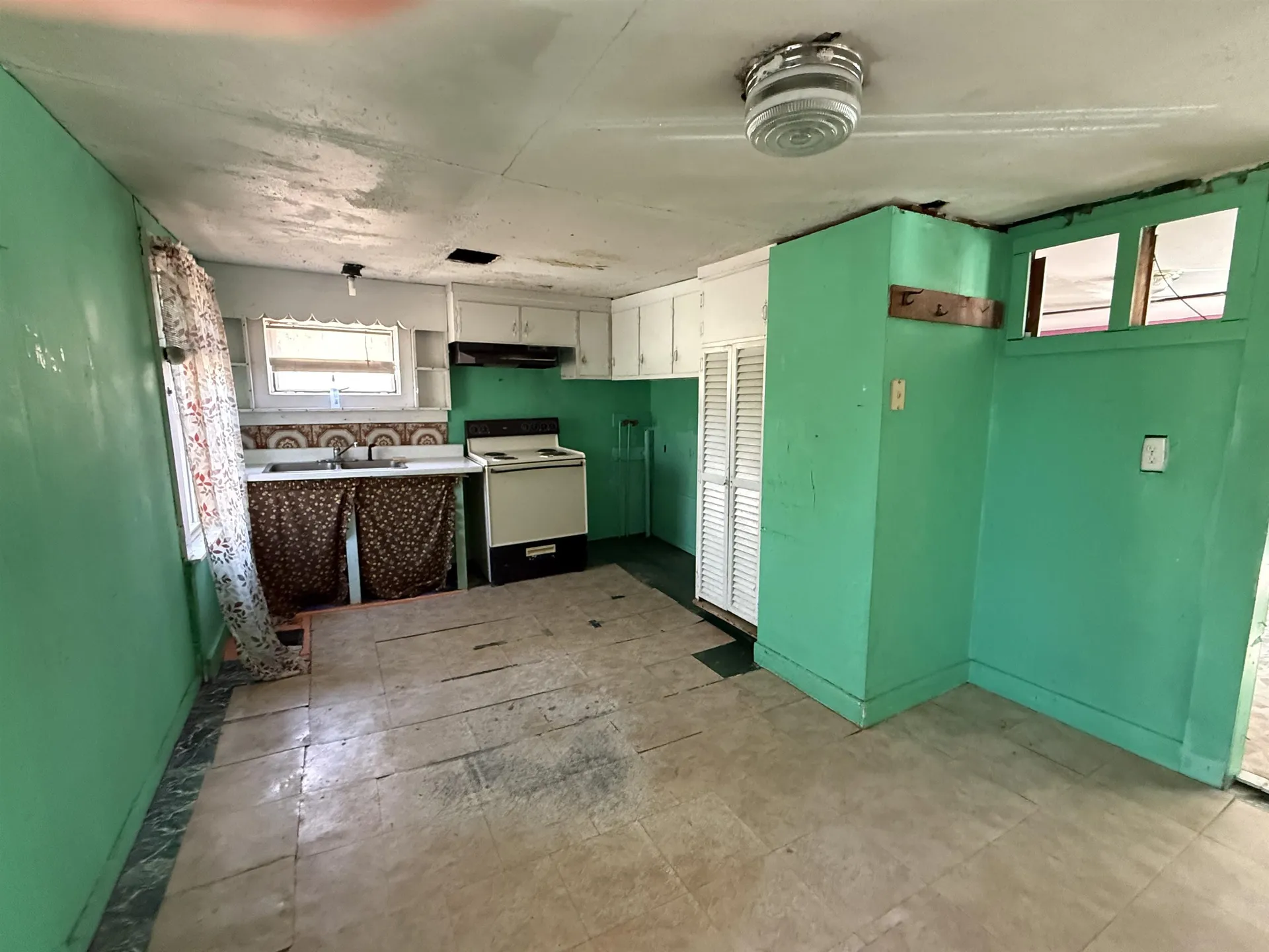32 Charles Street Keene NH 03431
