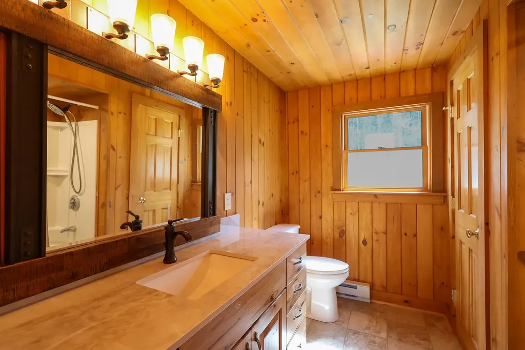 1209 Wildlife Road Hartford VT 05001
