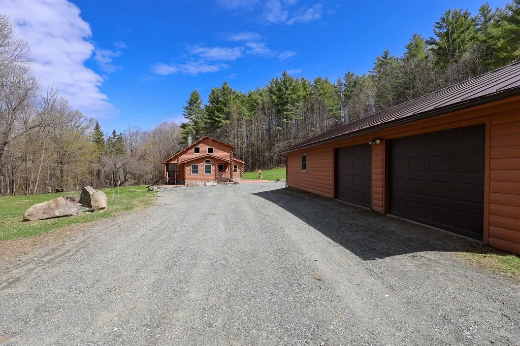 1209 Wildlife Road Hartford VT 05001