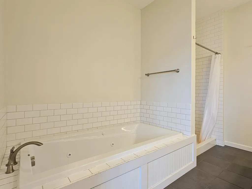252 N Jefferson Road South Burlington VT 05403