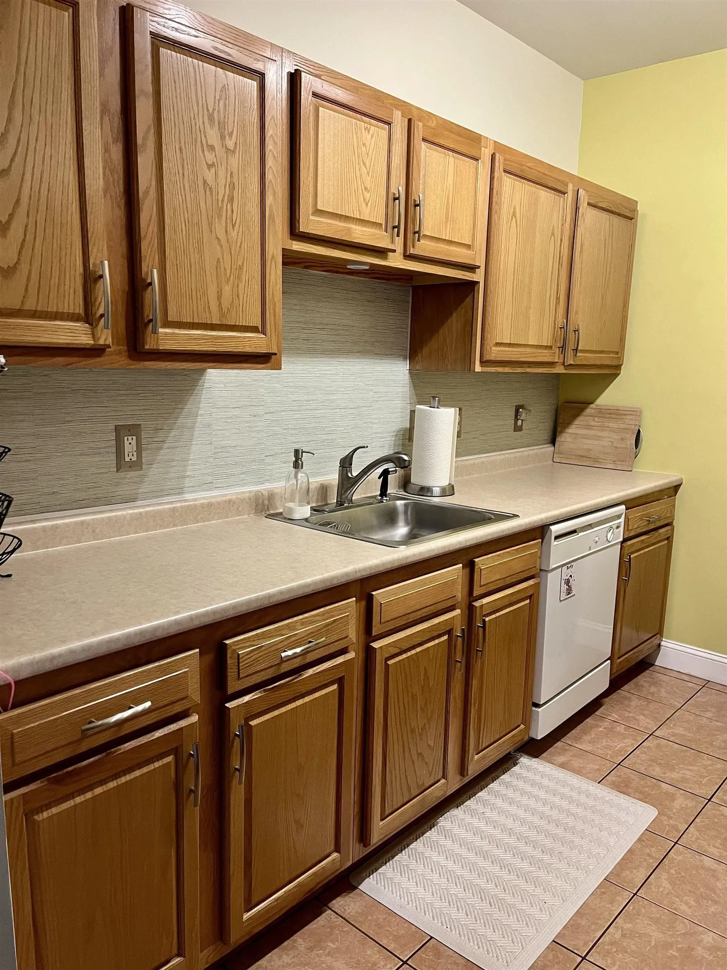 18 Harbor Avenue Nashua NH 03060