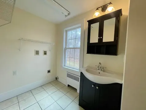 216 Front Street Exeter NH 03833