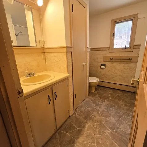 136B Range Road Alton NH 03809