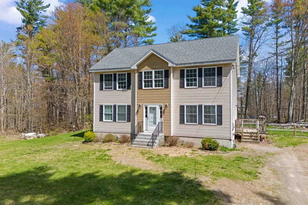28 Dougherty Lane New Boston NH 03070