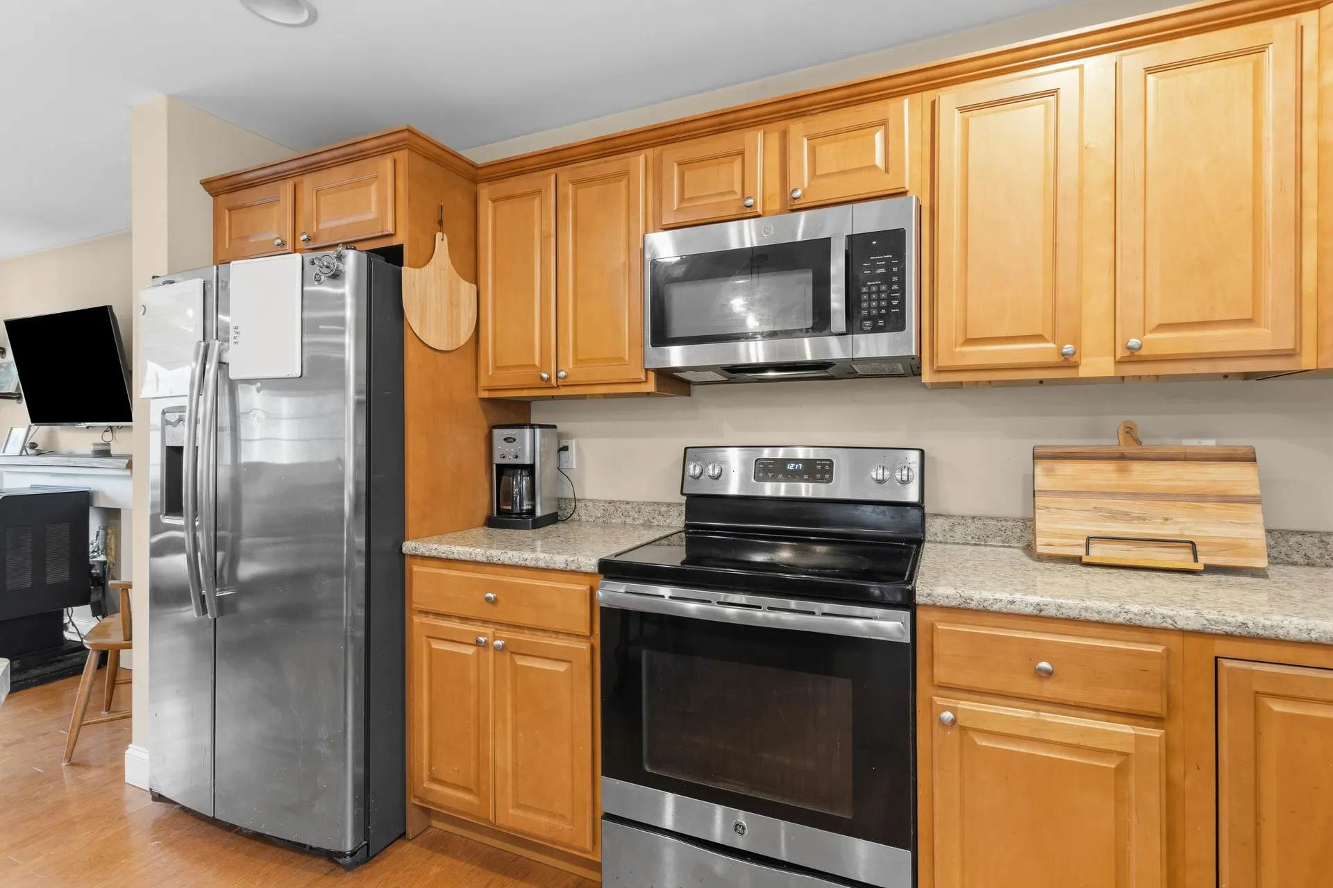 28 Dougherty Lane New Boston NH 03070