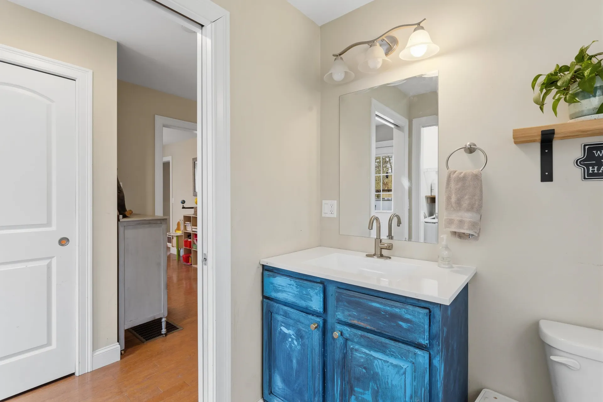 28 Dougherty Lane New Boston NH 03070