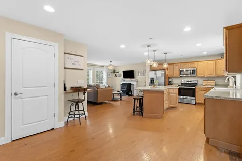 28 Dougherty Lane New Boston NH 03070