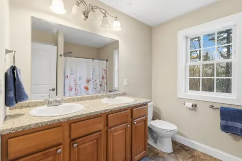 28 Dougherty Lane New Boston NH 03070