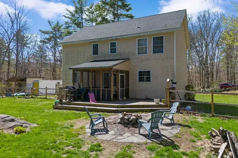 28 Dougherty Lane New Boston NH 03070