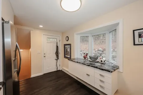 62 Collins Landing Road Weare NH 03281