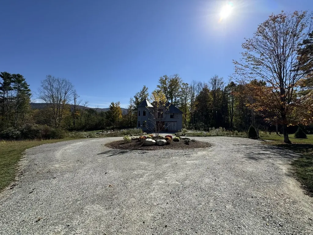 57 Taconic Road Manchester VT 05254