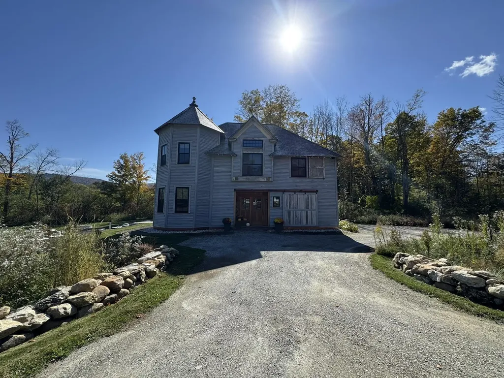 57 Taconic Road Manchester VT 05254