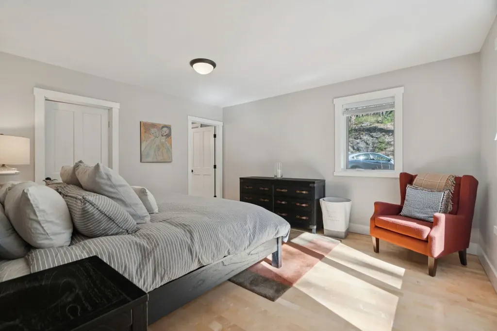 207 Hartness Way Hartford VT 05059