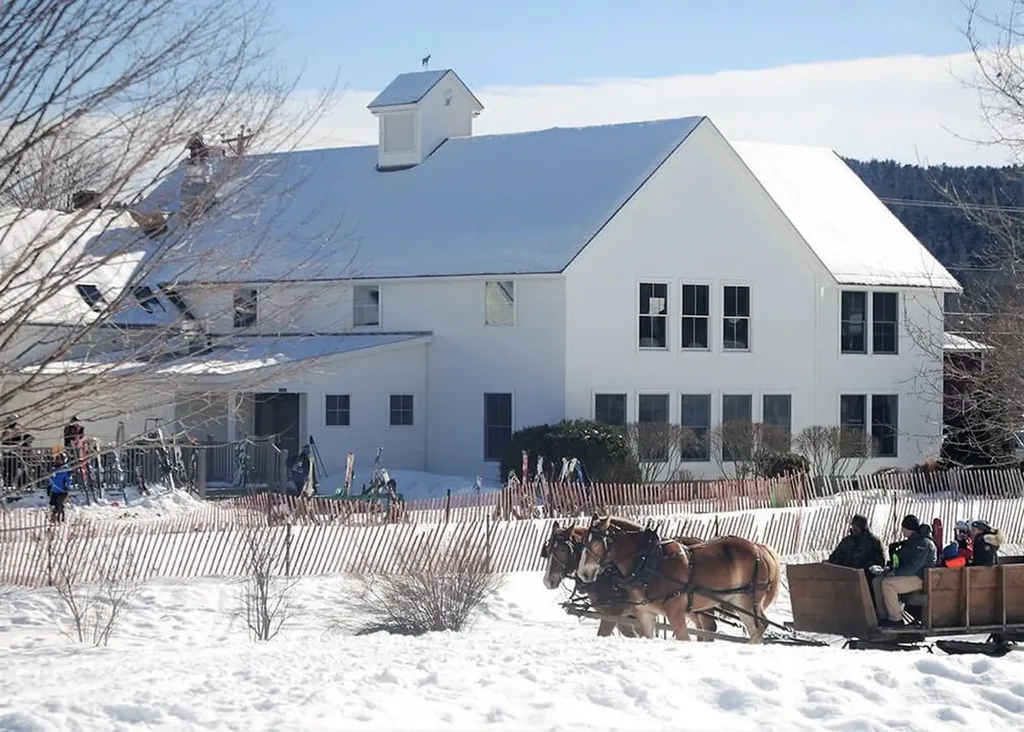 207 Hartness Way Hartford VT 05059