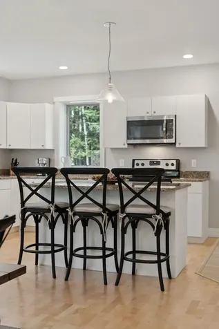 207 Hartness Way Hartford VT 05059