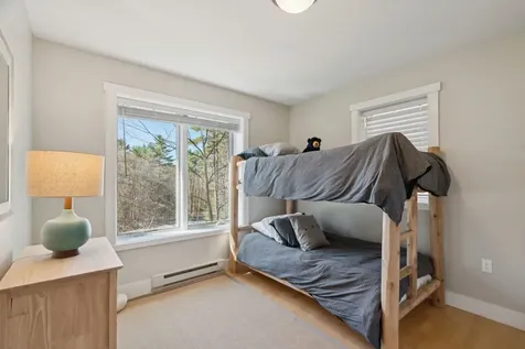 207 Hartness Way Hartford VT 05059