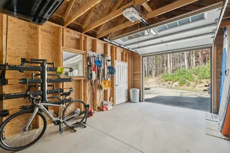 207 Hartness Way Hartford VT 05059
