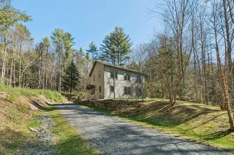 207 Hartness Way Hartford VT 05059