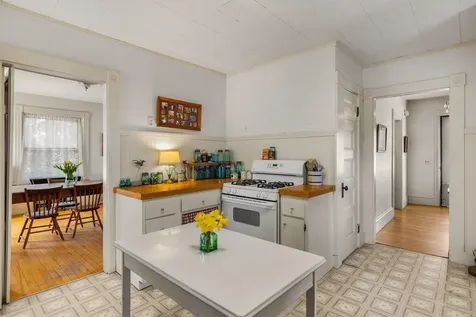 139 Thornton Street Portsmouth NH 03801
