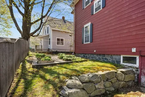 139 Thornton Street Portsmouth NH 03801