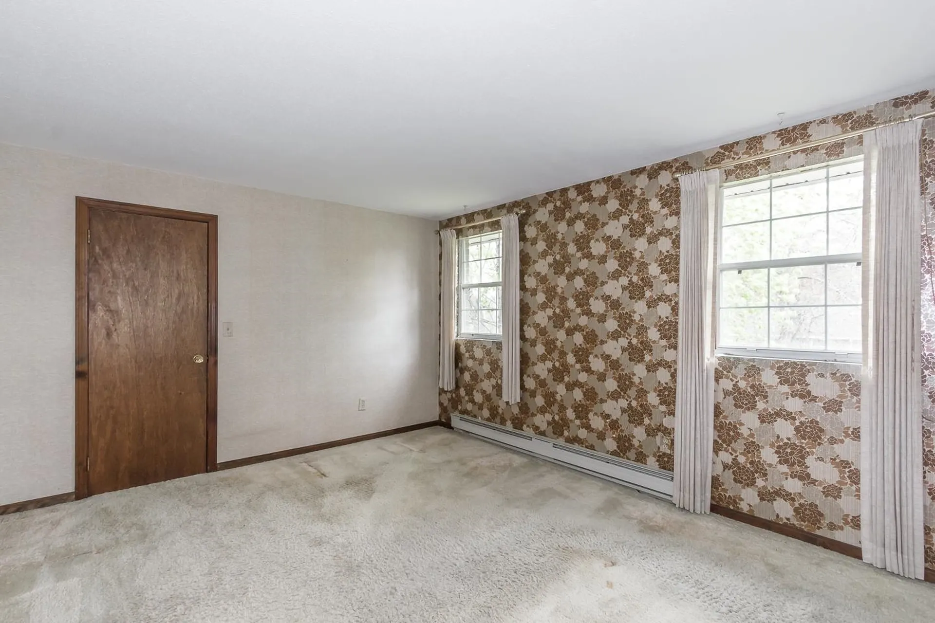 24 Fieldstone Drive Londonderry NH 03053