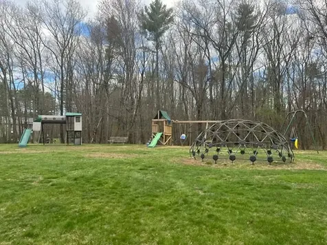 24 Fieldstone Drive Londonderry NH 03053
