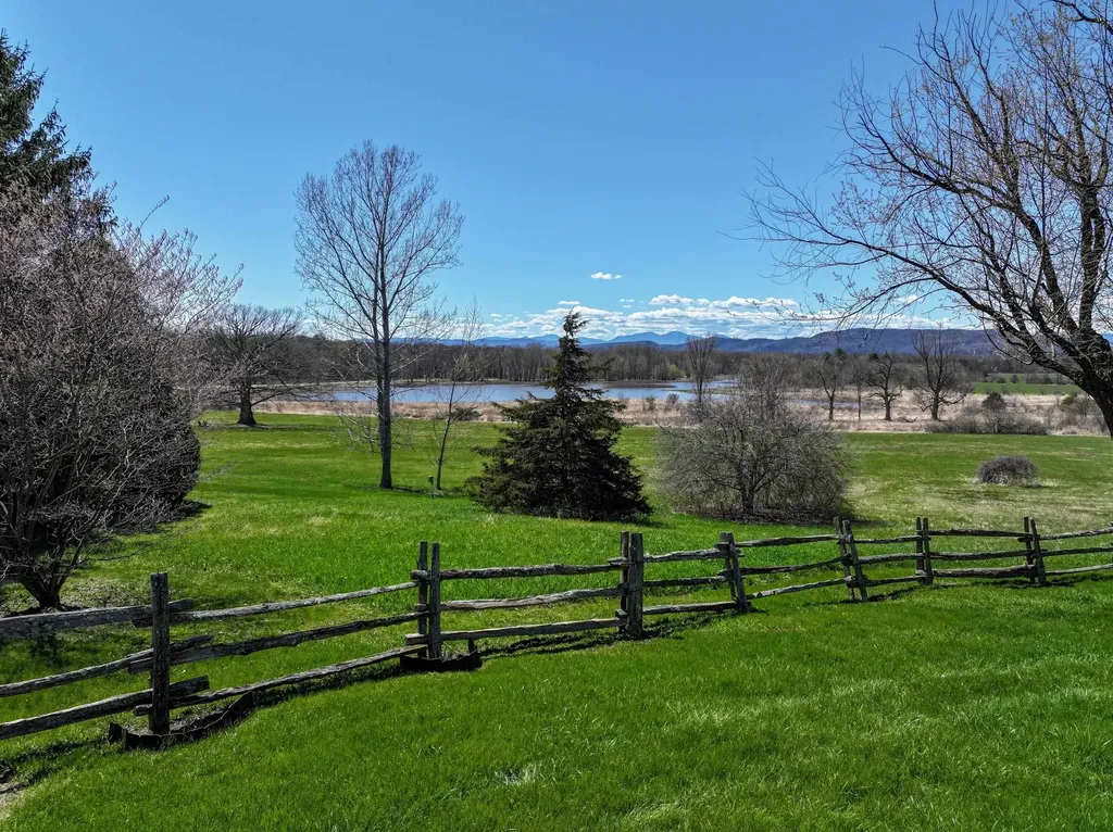 236 Gilson Lane Ferrisburgh VT 05473