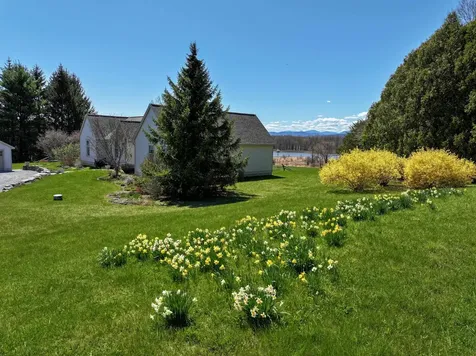 236 Gilson Lane Ferrisburgh VT 05473