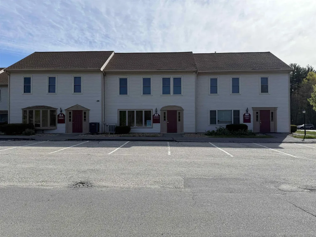 12 Parmenter Road Londonderry NH 03053