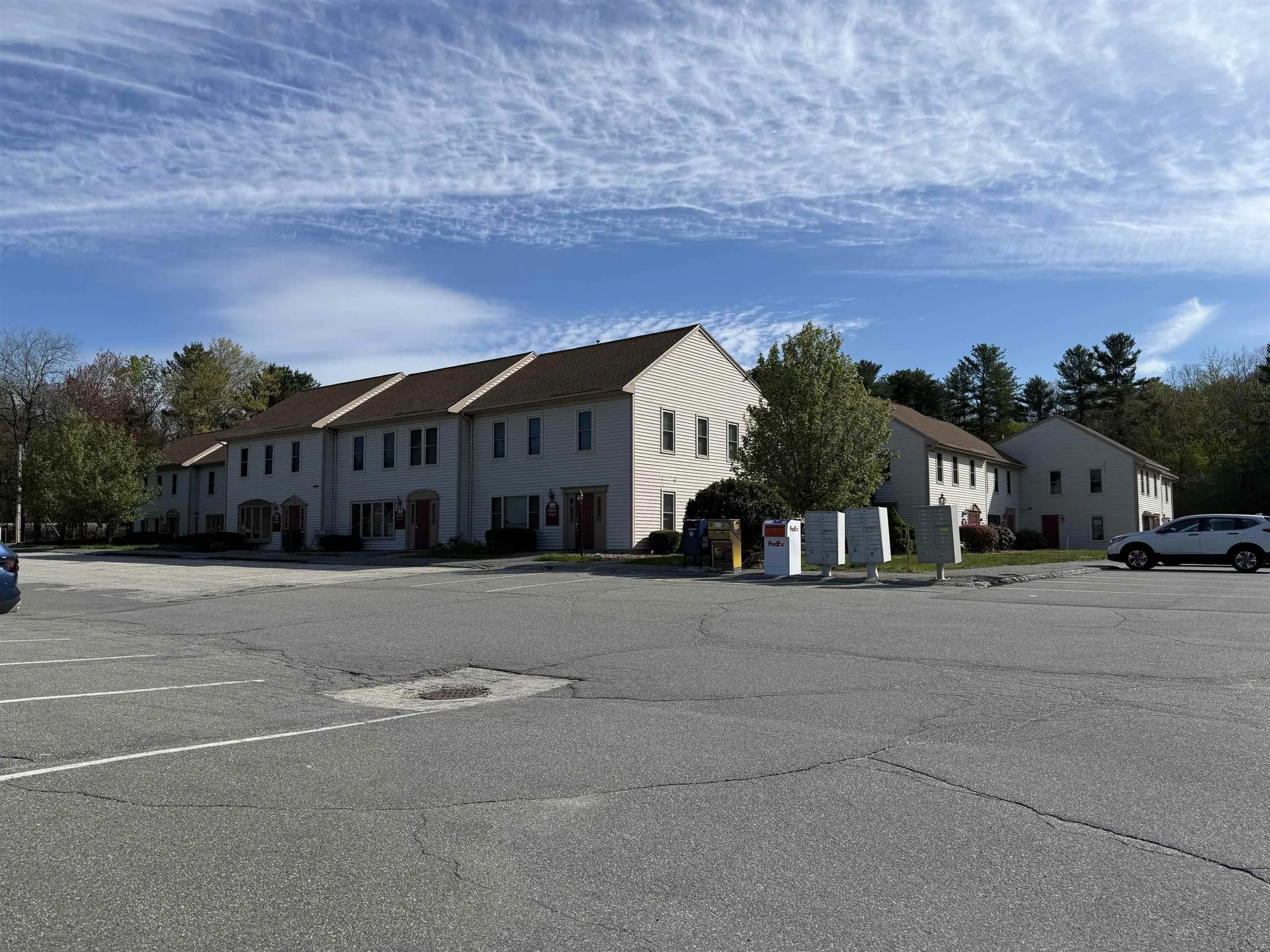 12 Parmenter Road Londonderry NH 03053