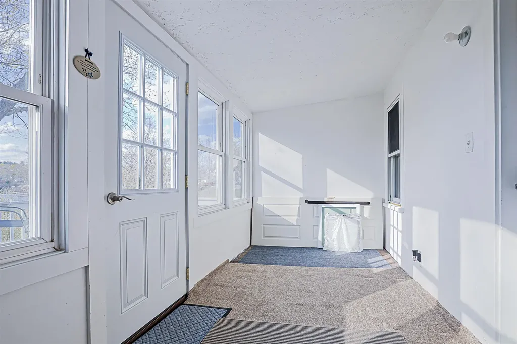 64 School Street Allenstown NH 03275