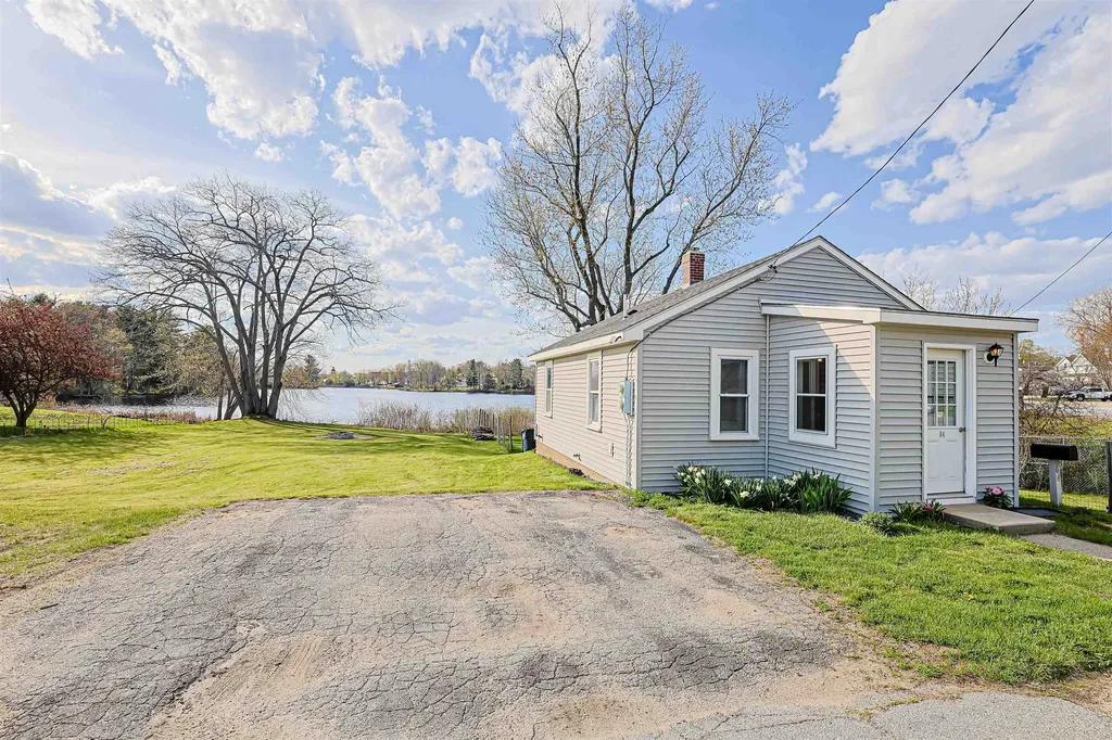 64 School Street Allenstown NH 03275