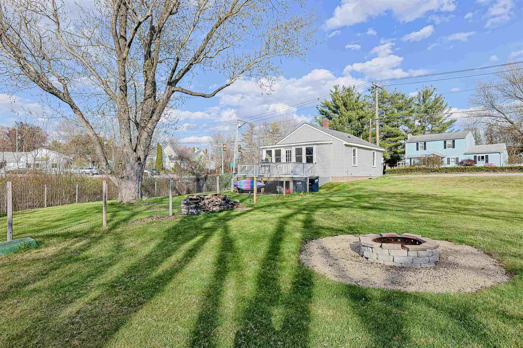 64 School Street Allenstown NH 03275