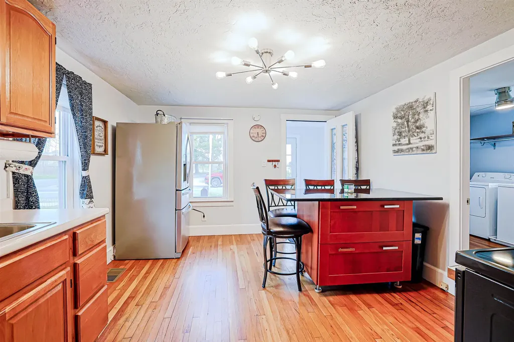 64 School Street Allenstown NH 03275