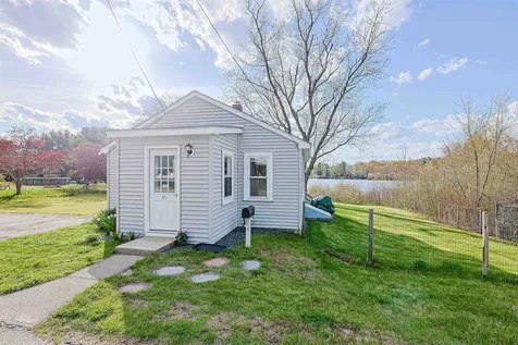 64 School Street Allenstown NH 03275