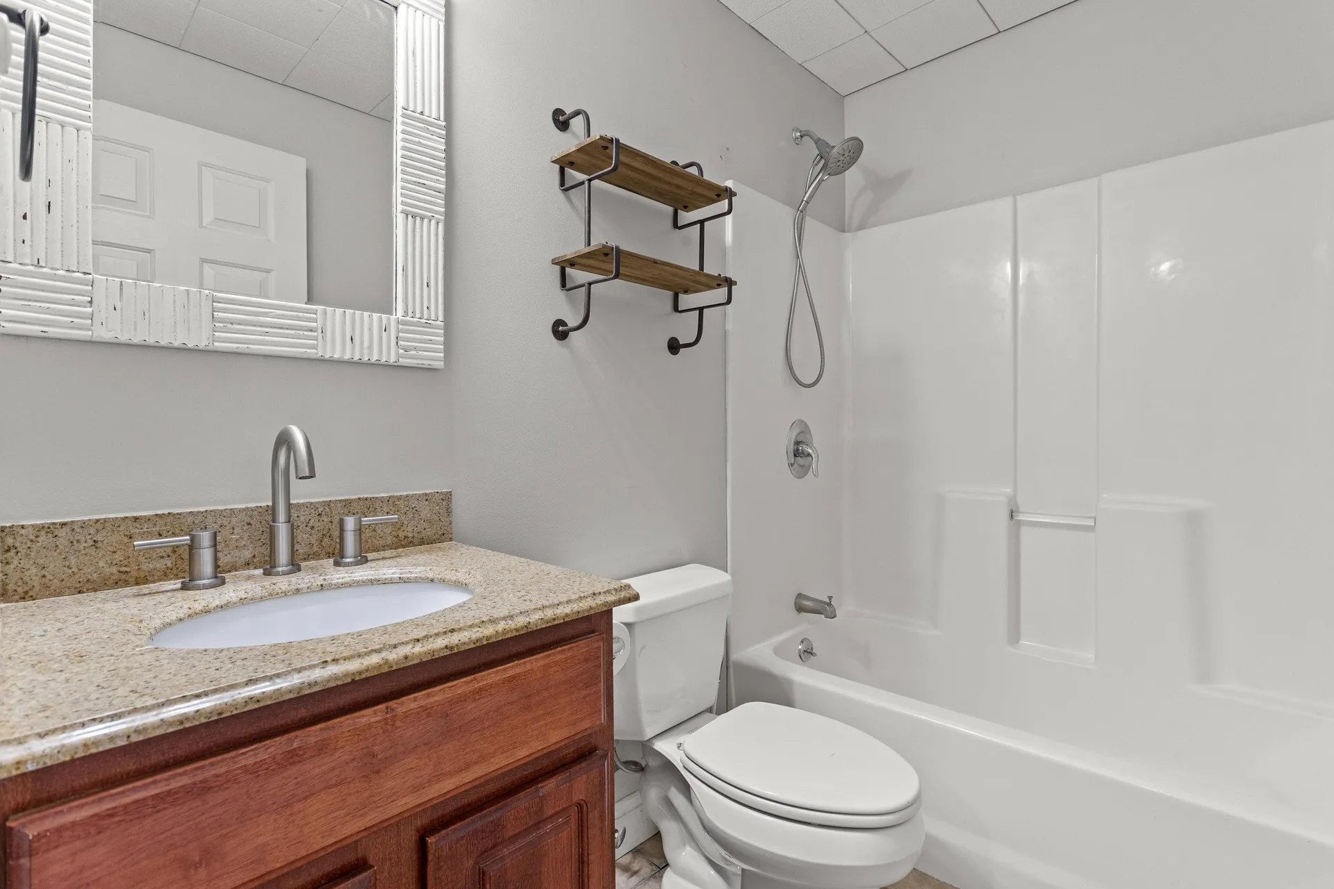 4 Deer Street Tilton NH 03276