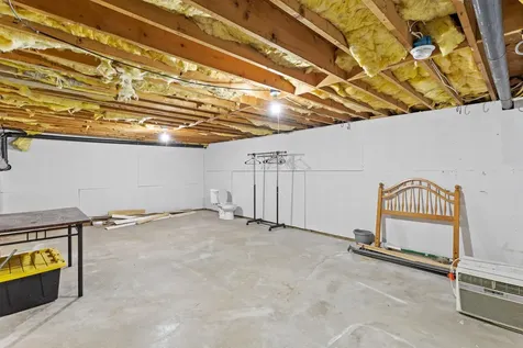 4 Deer Street Tilton NH 03276