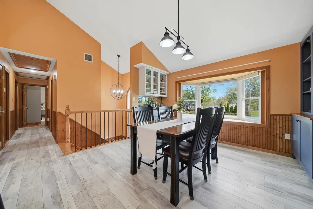 26 Mayflower Drive Litchfield NH 03052