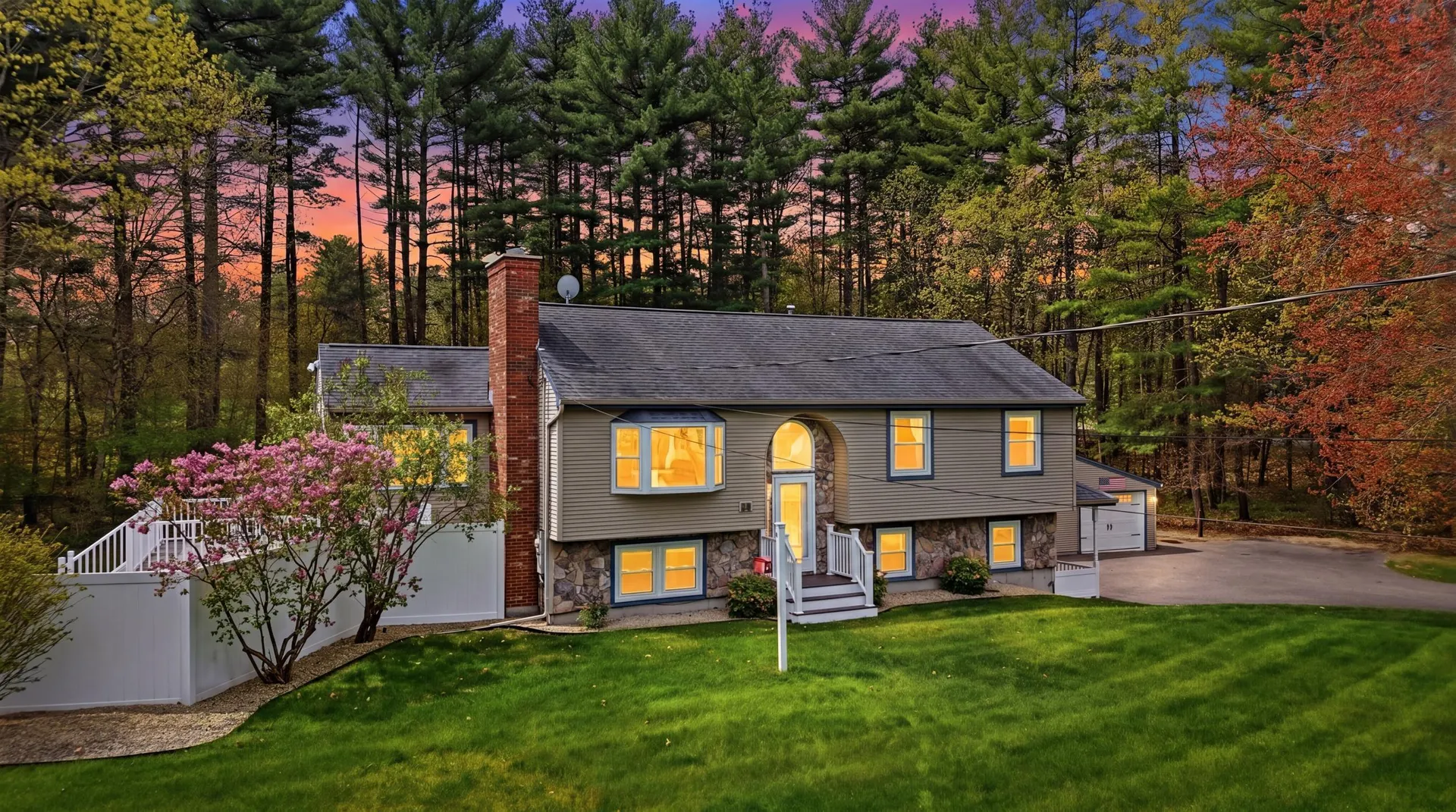 26 Mayflower Drive Litchfield NH 03052